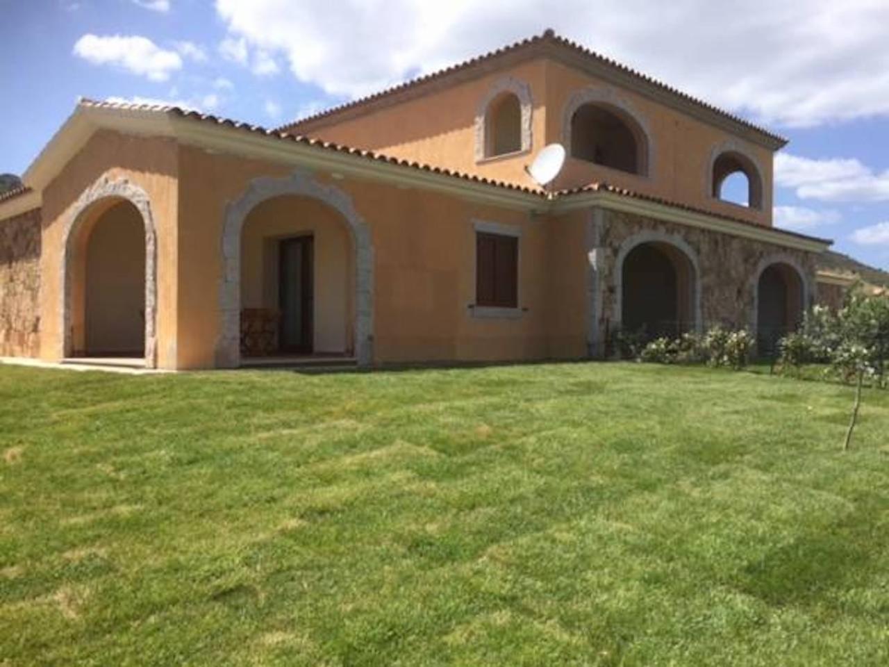 Residence Arruli San Teodoro  Exteriör bild